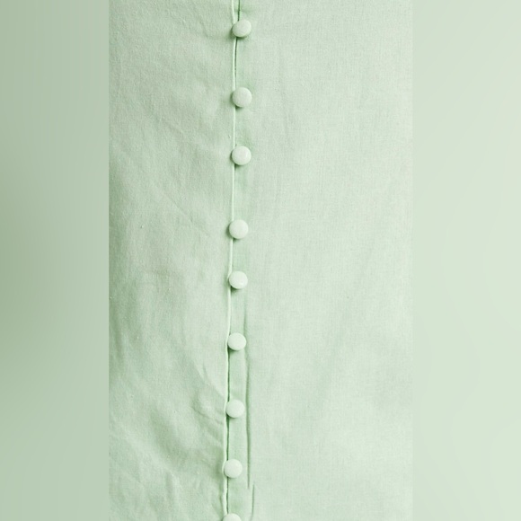 SHOWPO FERONIA DRESS IN APPLE GREEN NWT - Picture 3 of 6